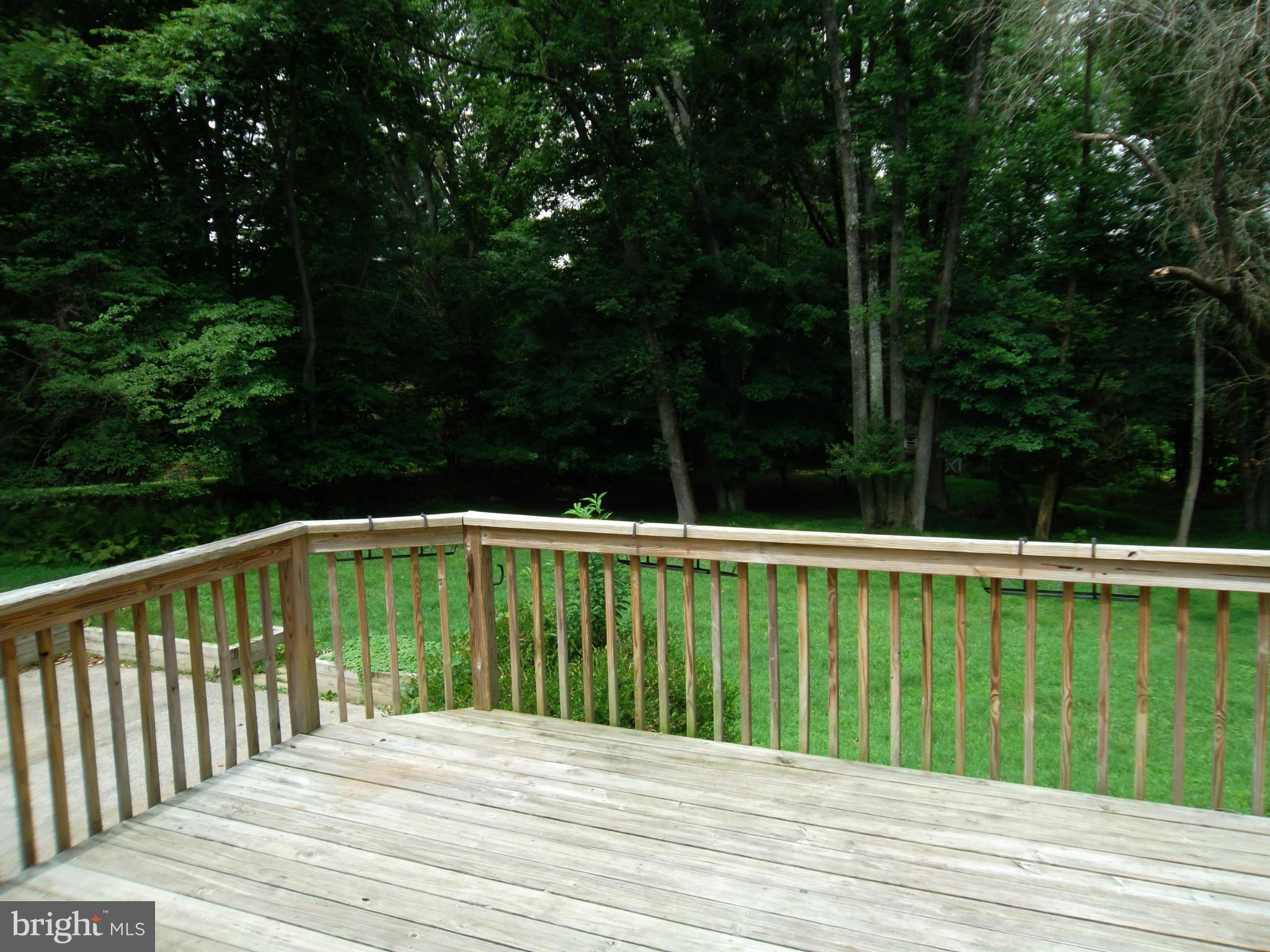 KNOLLBROOK - Residential Lease