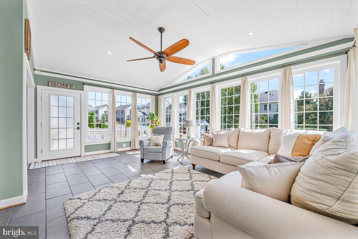 URBANA HIGHLANDS - Residential