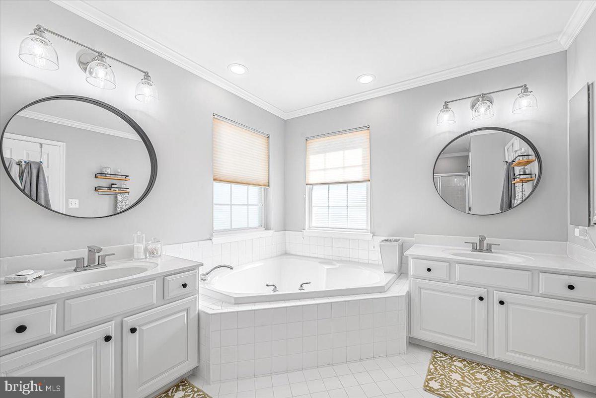 URBANA HIGHLANDS - Residential