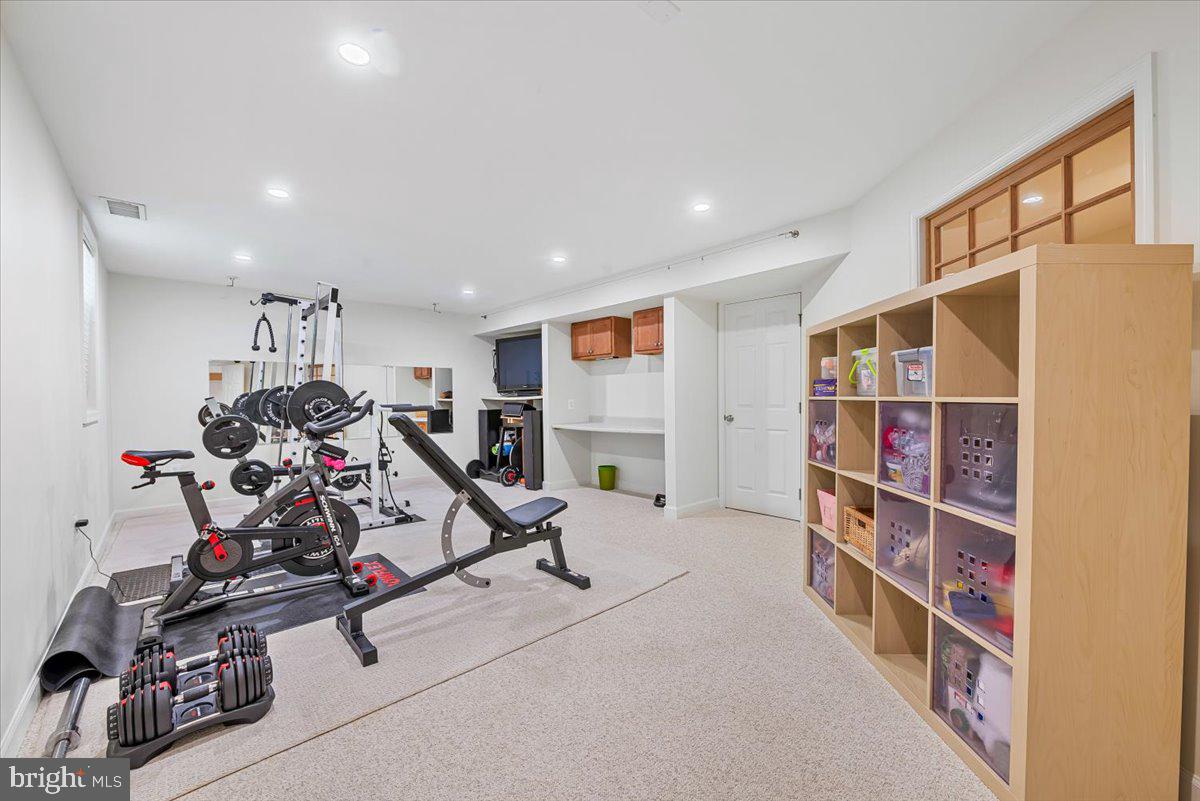 URBANA HIGHLANDS - Residential