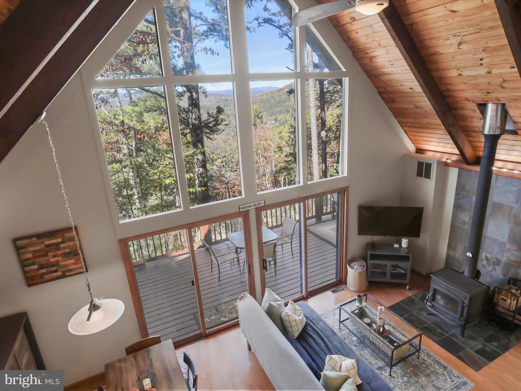 813 MOONSHINE HOLLOW ROAD