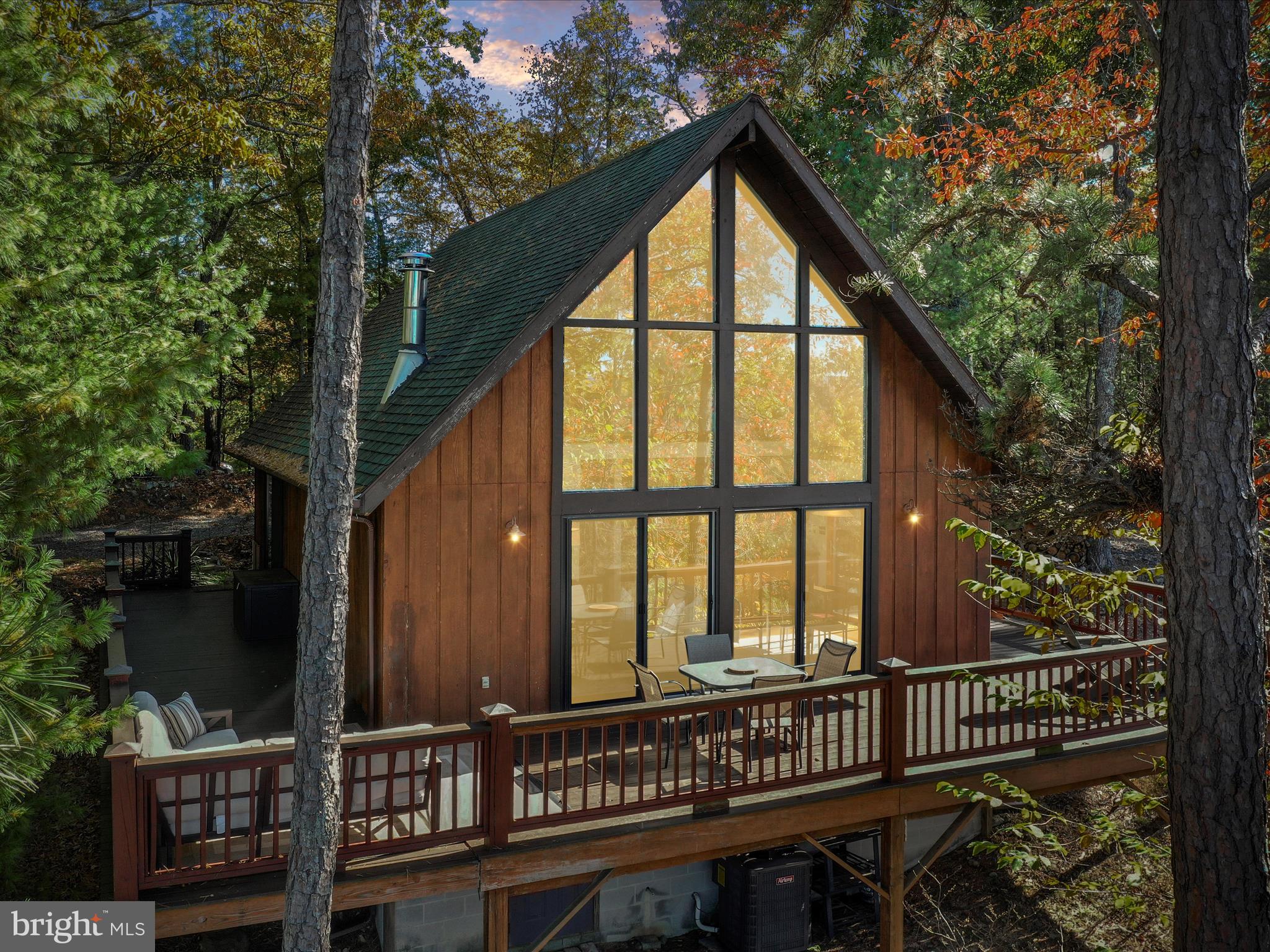 813 MOONSHINE HOLLOW ROAD