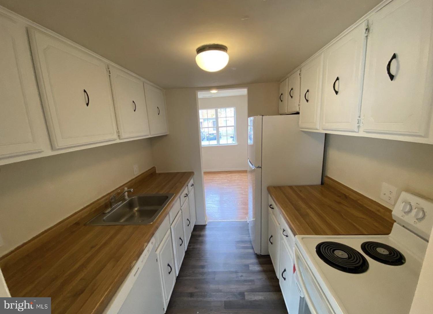 132 OAK DRIVE