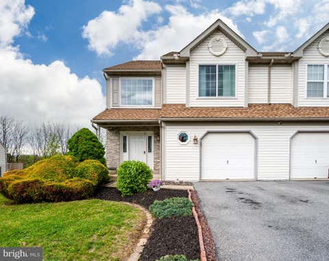 Townhouse For Sale - 104 Michigan Drive<br/> READING, PA 19608