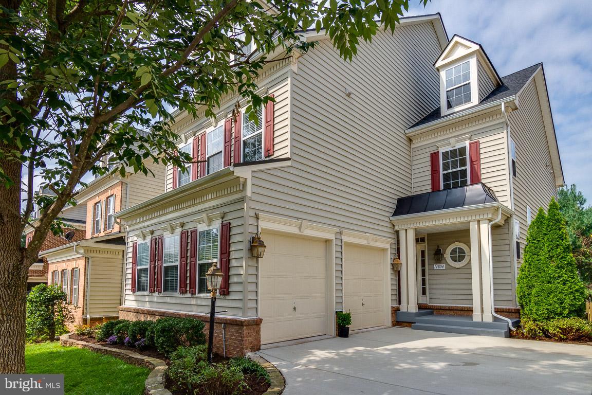 HAYMARKET STATION - Residential