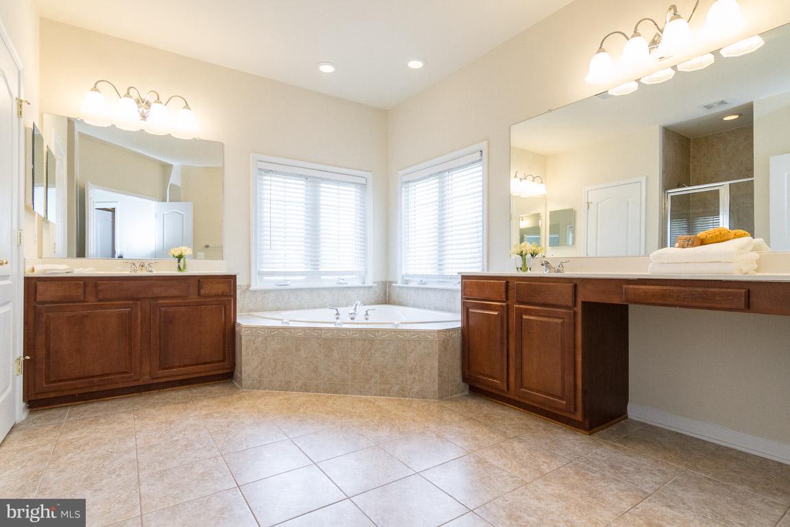 HAYMARKET STATION - Residential