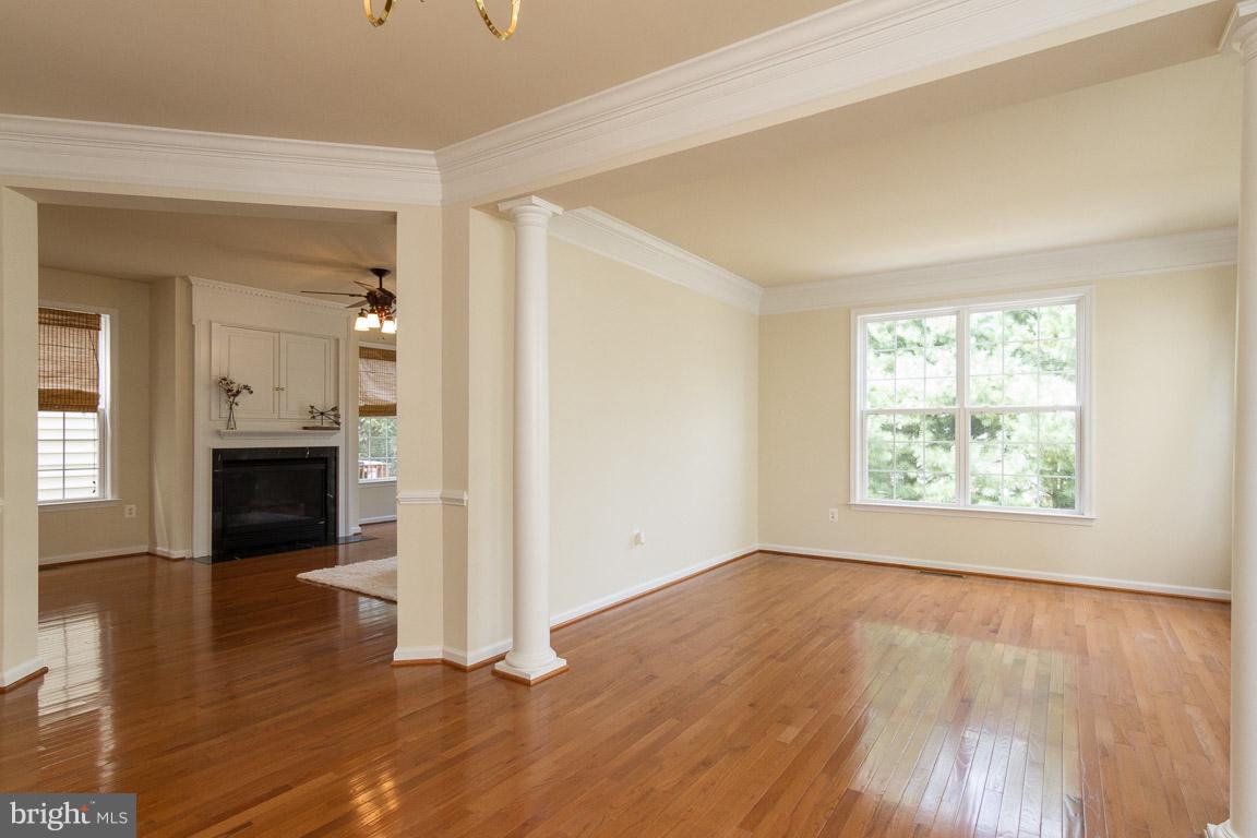 HAYMARKET STATION - Residential