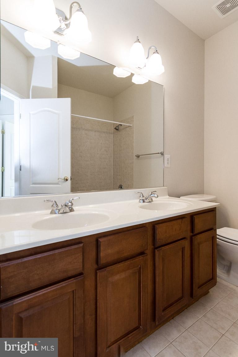 HAYMARKET STATION - Residential