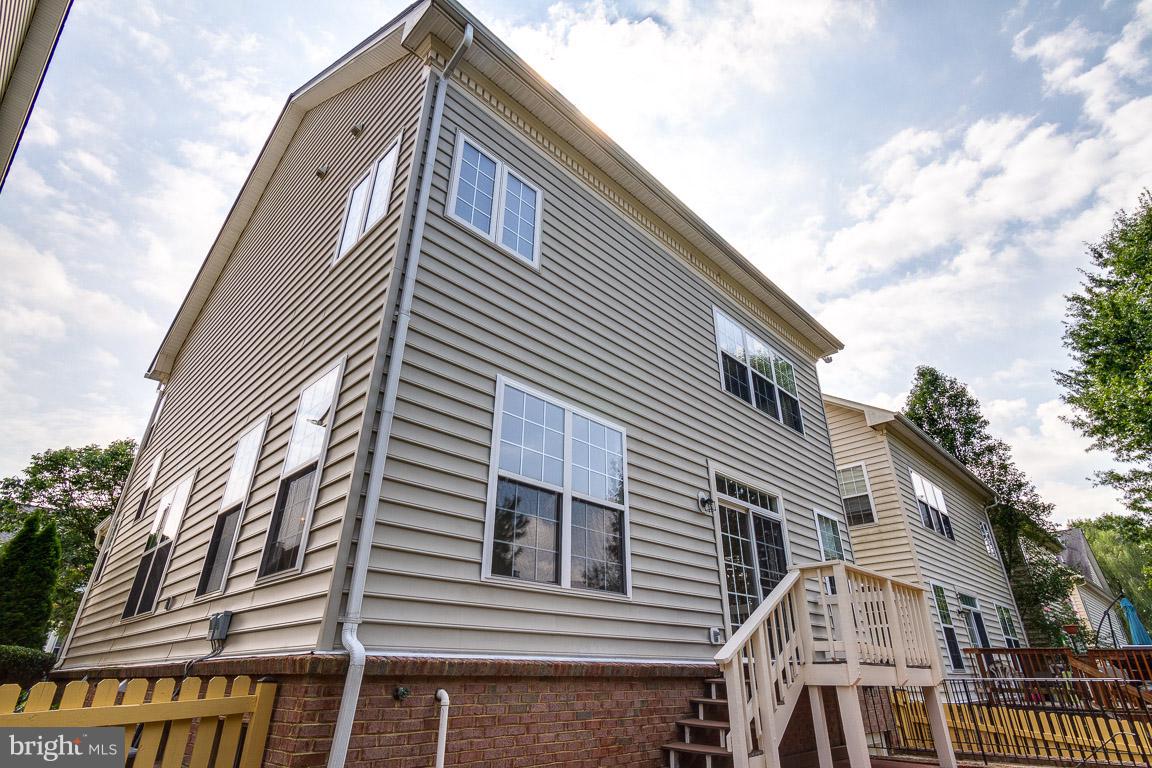 HAYMARKET STATION - Residential