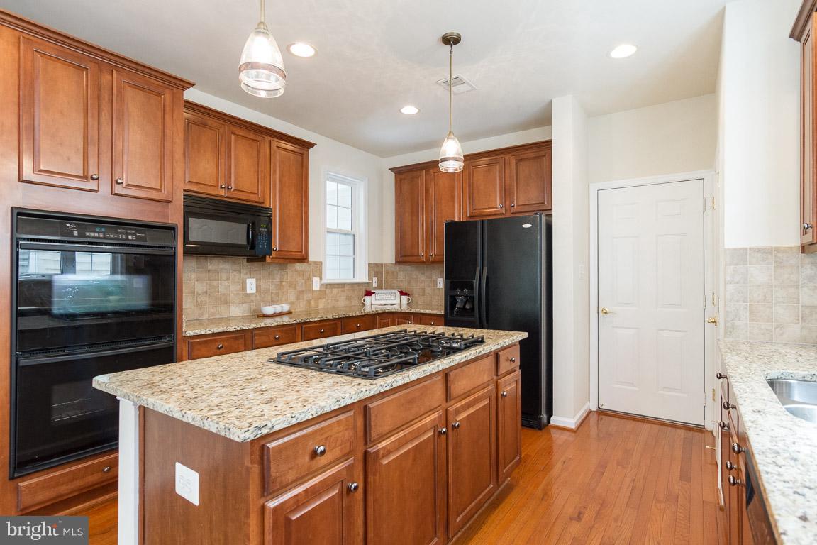 HAYMARKET STATION - Residential