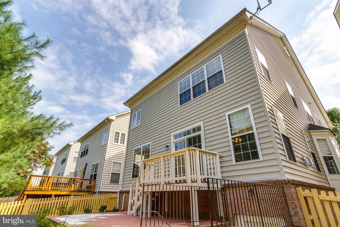 HAYMARKET STATION - Residential