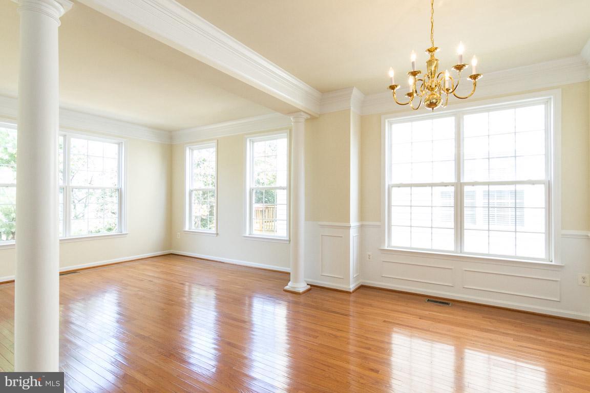 HAYMARKET STATION - Residential