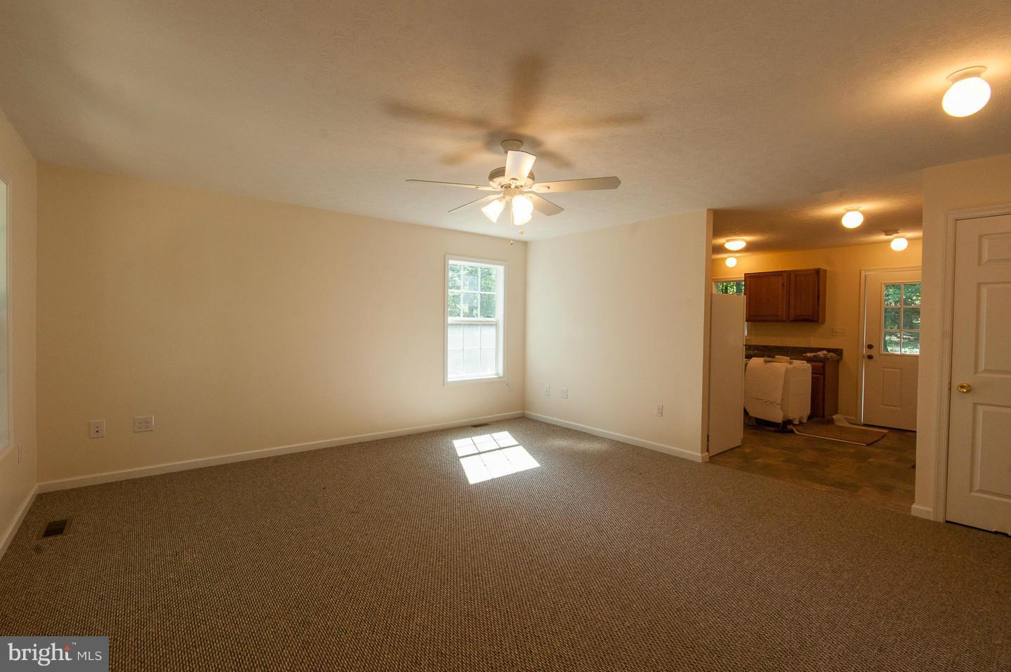 DEER SPRING WOODS - Residential