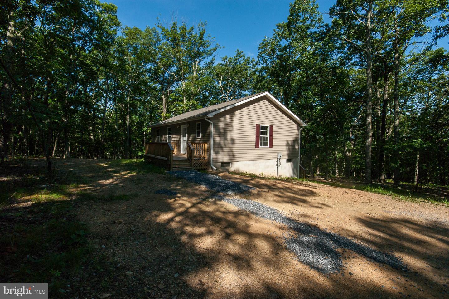 DEER SPRING WOODS - Residential