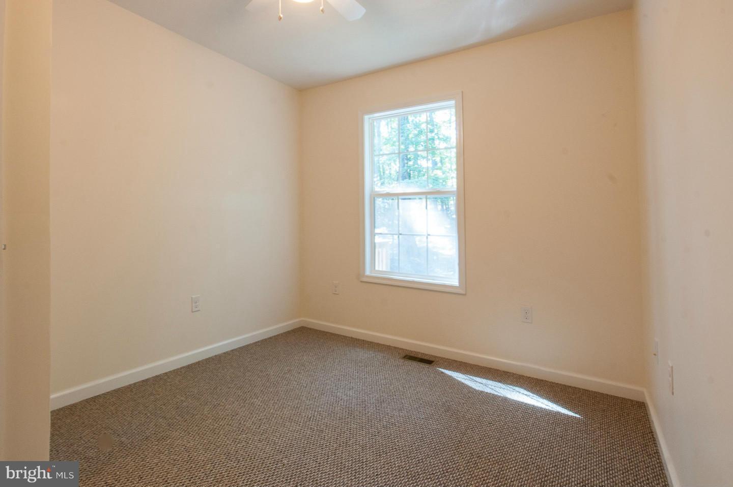 DEER SPRING WOODS - Residential