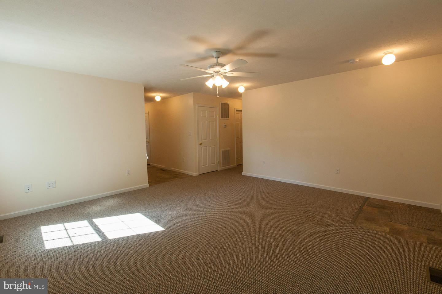 DEER SPRING WOODS - Residential