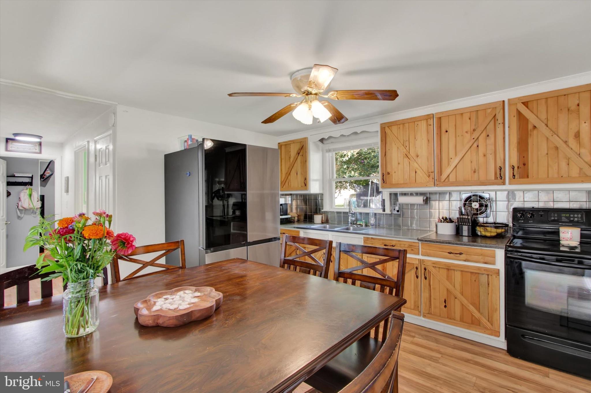 2786 CLEARBROOK BLVD