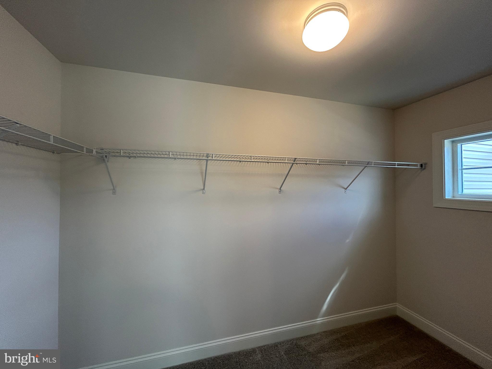 WOODLAND HILLS - Residential