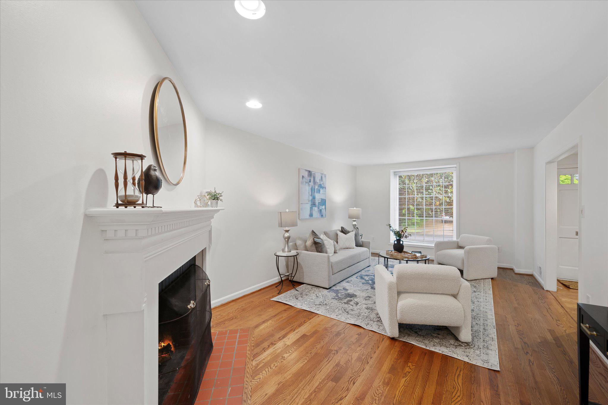 1156 KENSINGTON ROAD