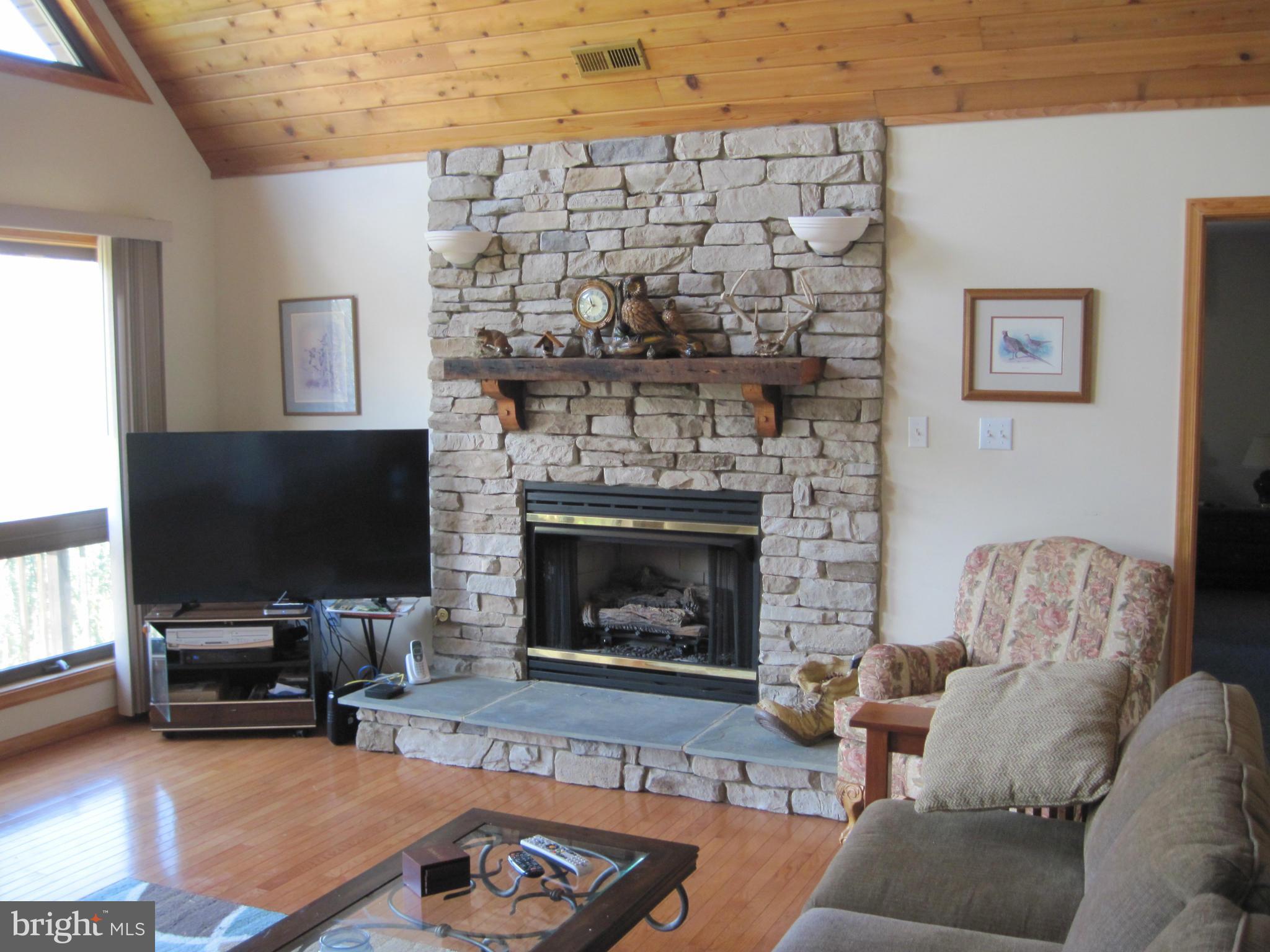 RIVER RIDGE - Residential