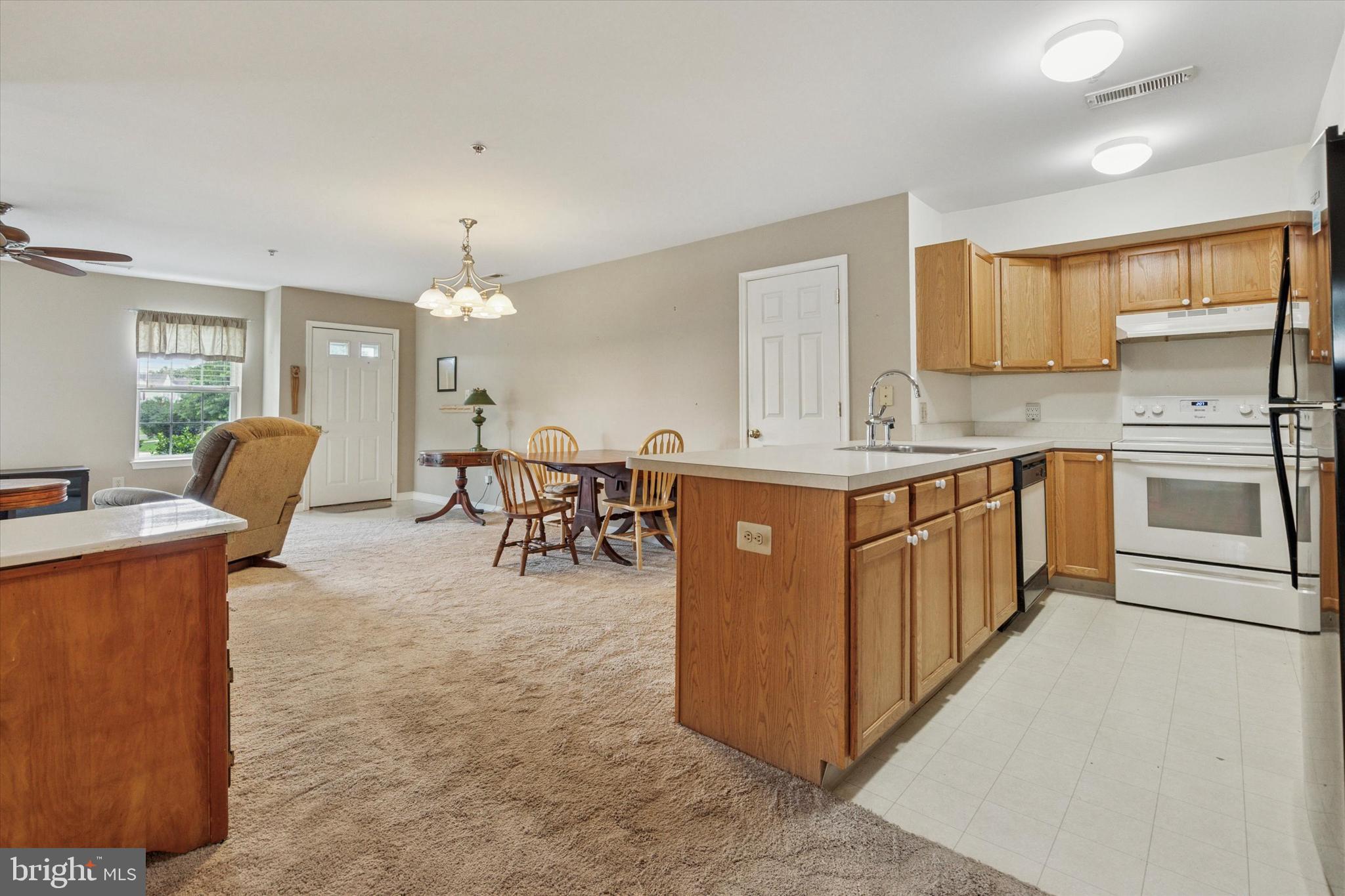136 HORSESHOE DRIVE 136