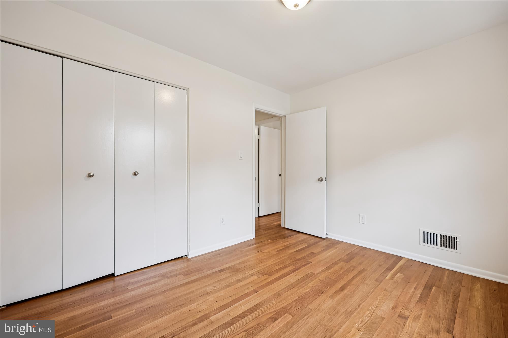 BEL PRE WOODS - Residential