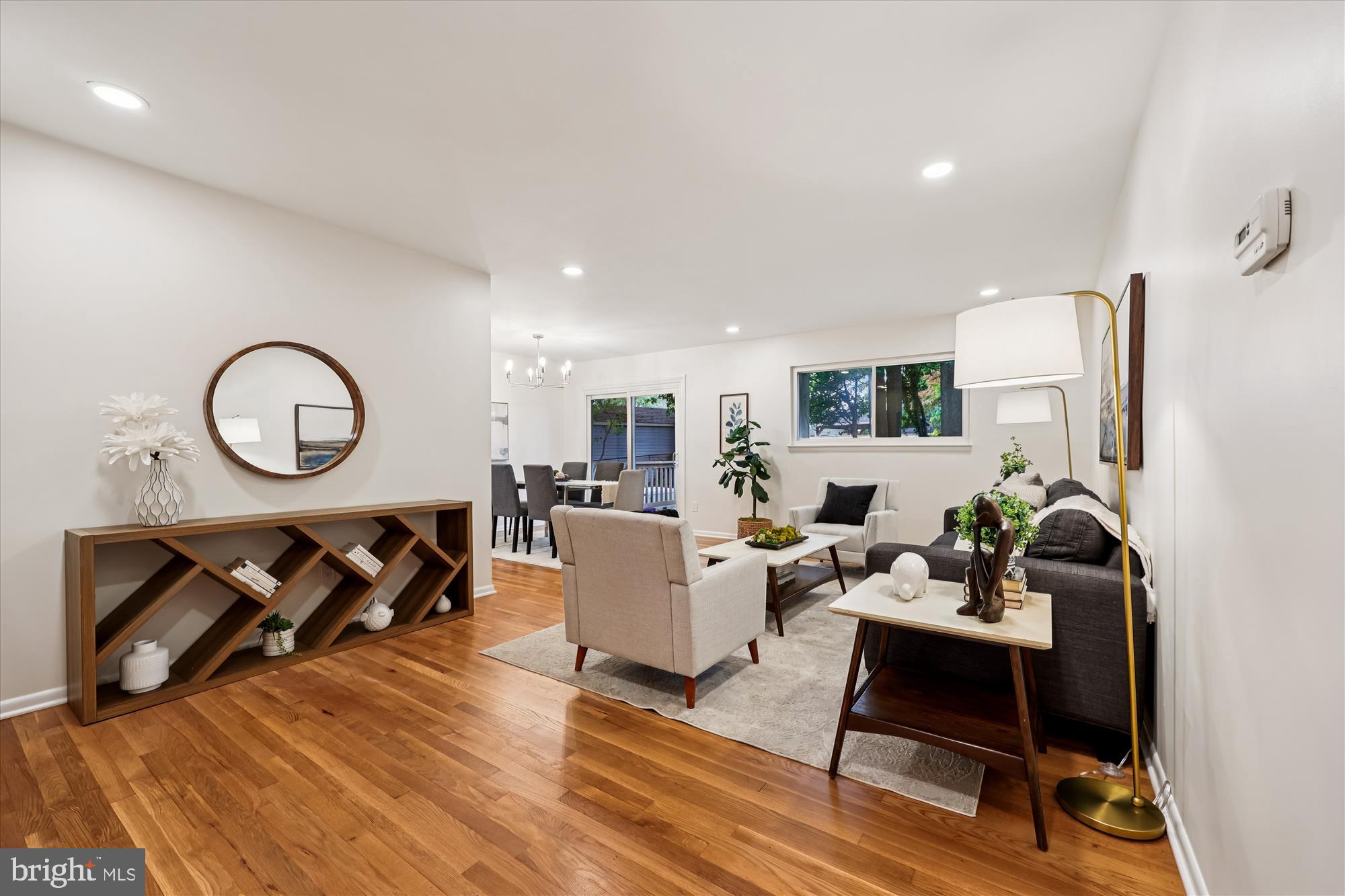 BEL PRE WOODS - Residential