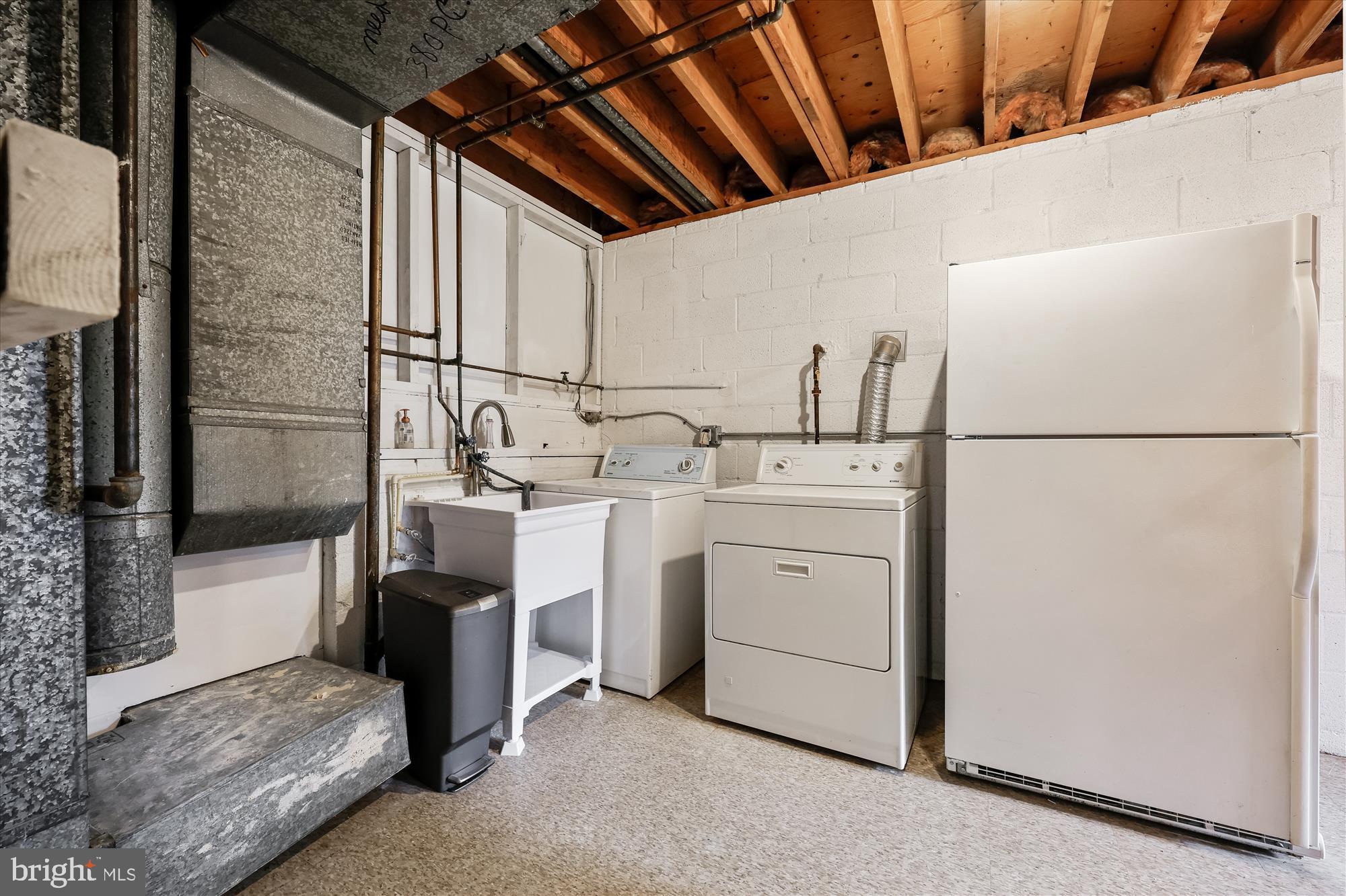 BEL PRE WOODS - Residential