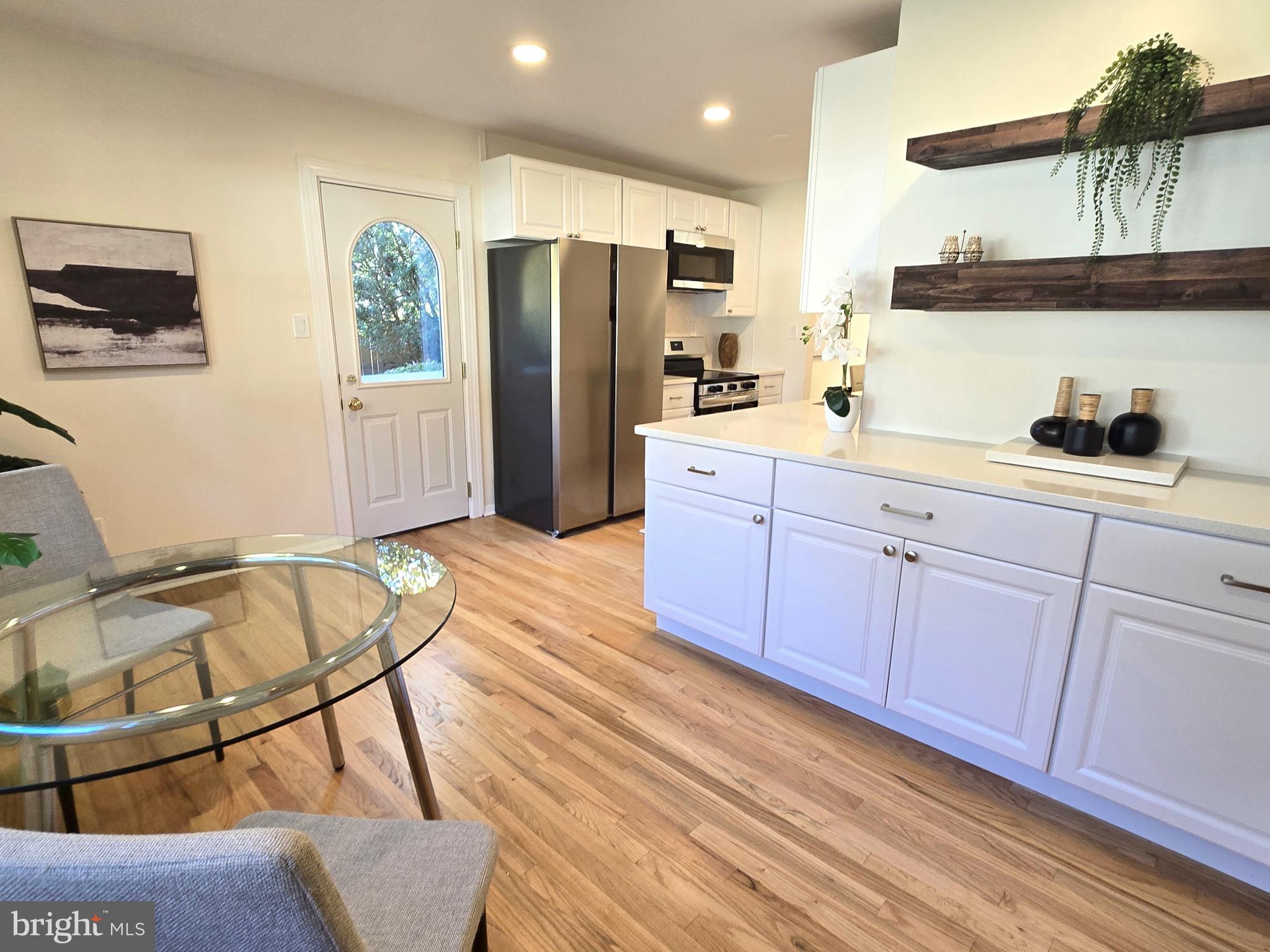 BEL PRE WOODS - Residential