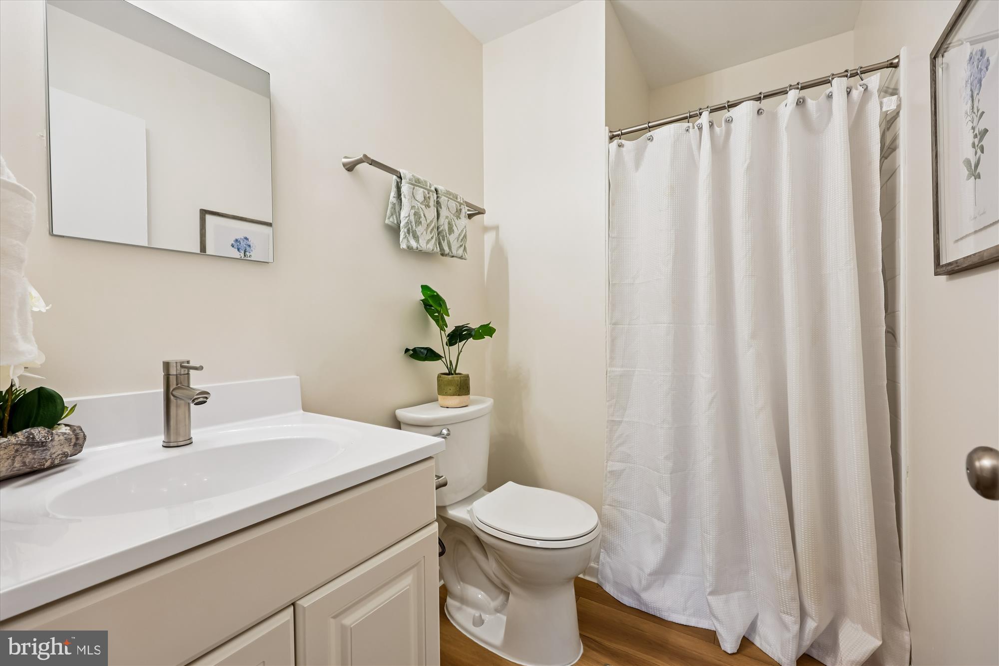 BEL PRE WOODS - Residential