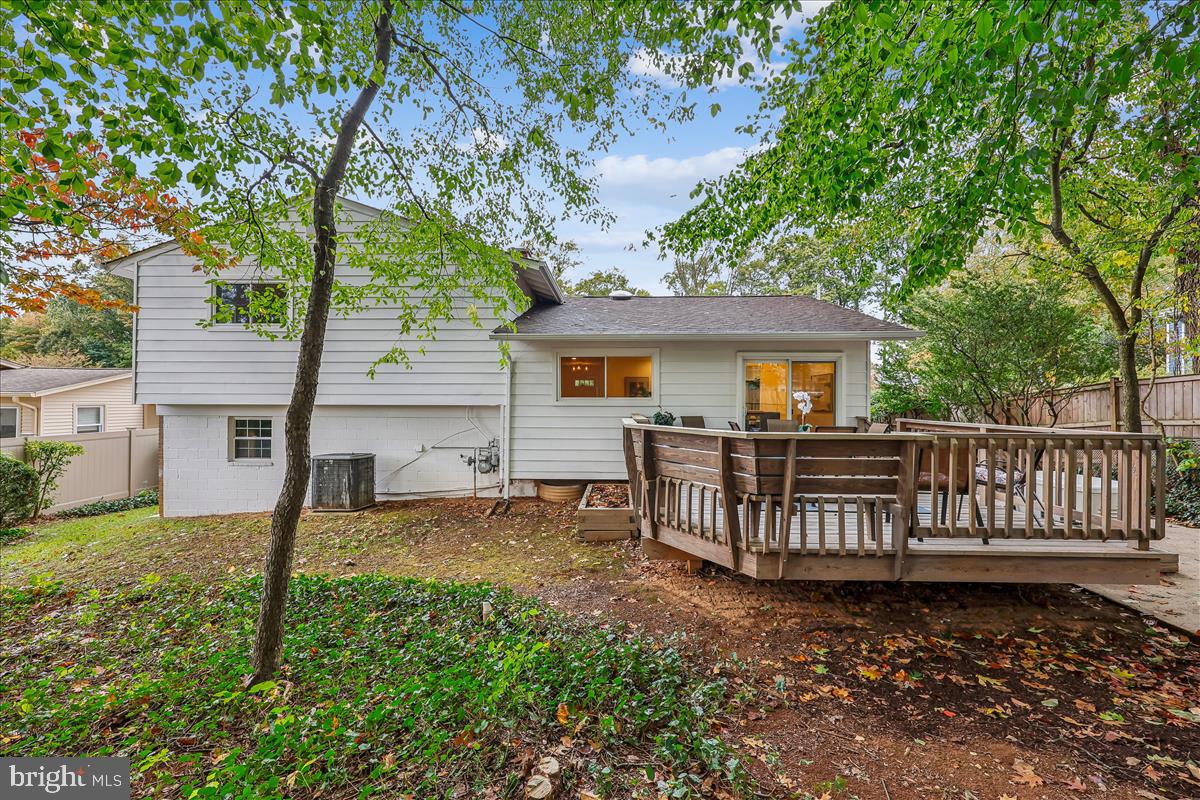 BEL PRE WOODS - Residential