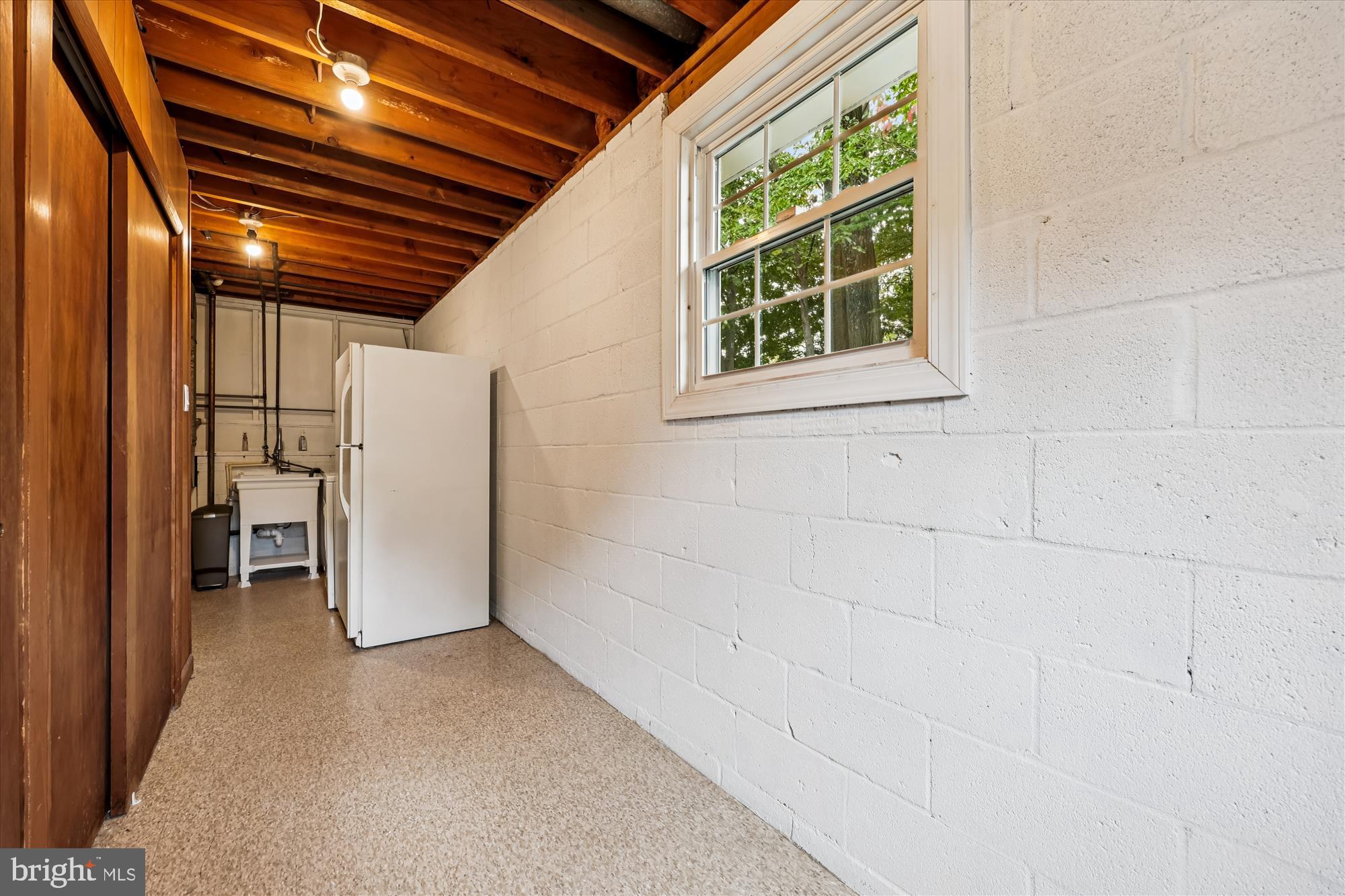 BEL PRE WOODS - Residential