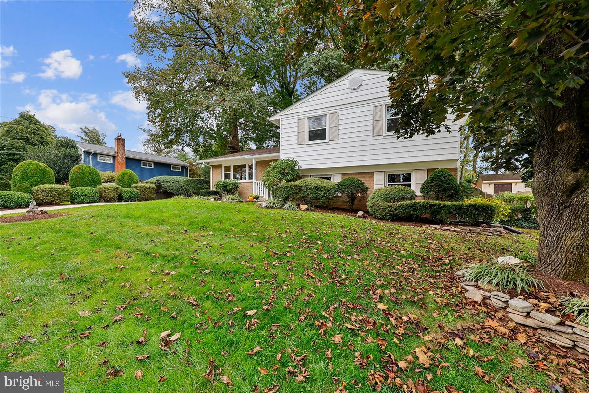 BEL PRE WOODS - Residential