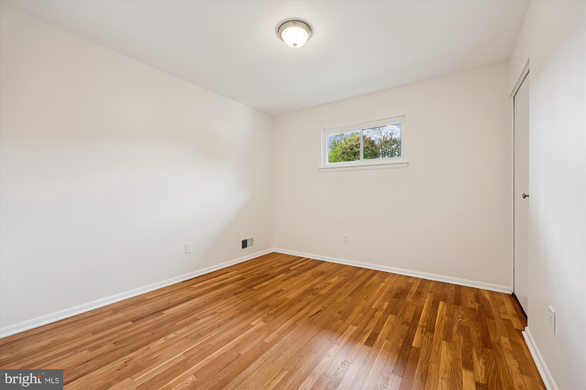 BEL PRE WOODS - Residential