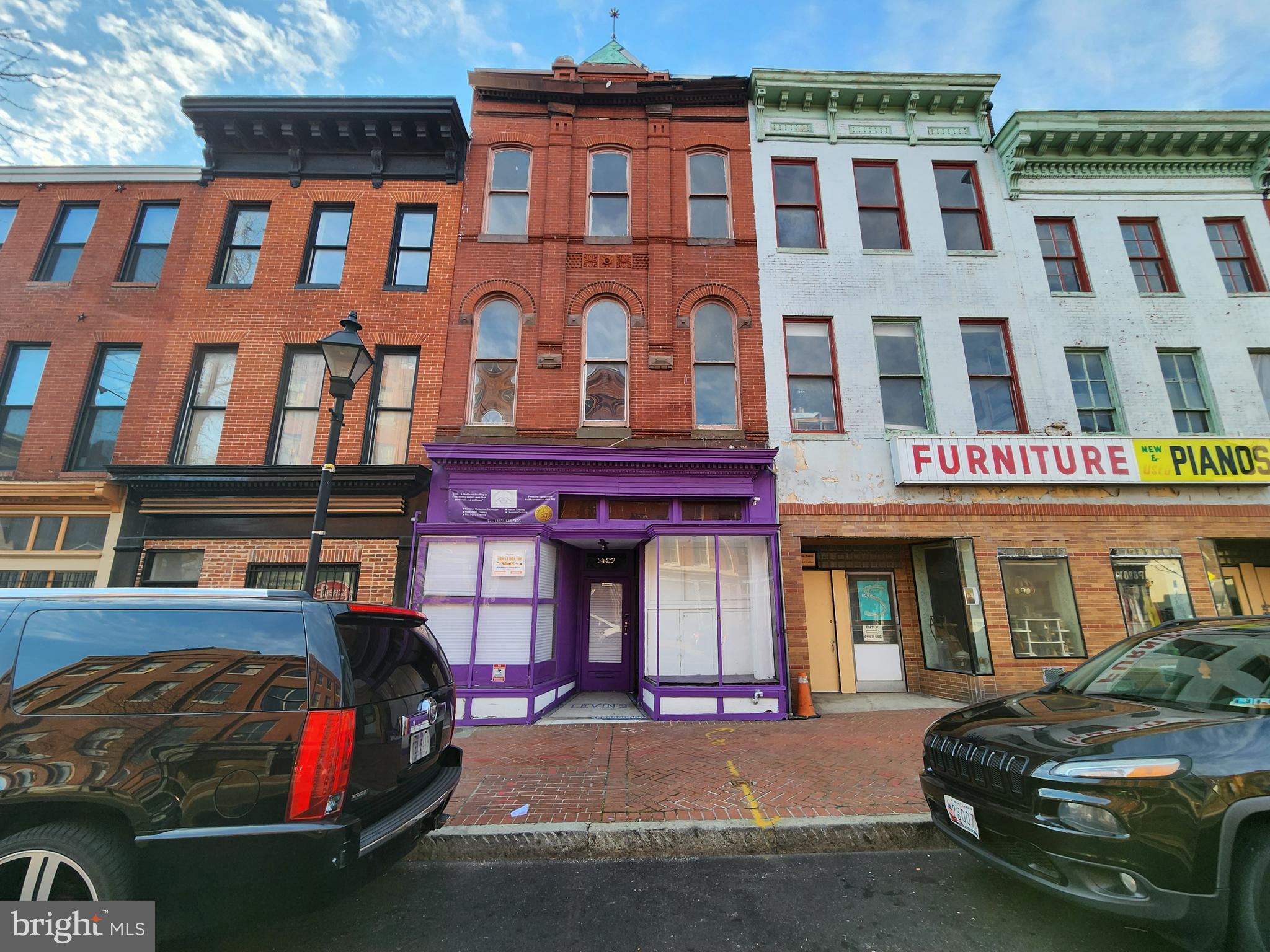 ONLINE AUCTION: Bidding begins 5/7/2025 @ 10:00 AM. Bidding ends 5/9/2025 @ 11:00 AM. List Price is Suggested Opening Bid. Deposit: $25,000.
Discover the potential of this spacious 3-story store front townhouse located in the Franklin Square area of Baltimore. Situated in the Southwest business district, this property offers access to many grant opportunities, making it an excellent investment opportunity. Enjoy the convenience of being just minutes away from Grace Medical Center, Westside Shopping Center, Carroll Park, Carroll Park Golf Course, West Baltimore MARC Station, and Lexington Market, providing endless opportunities for shopping, dining, and entertainment. Conveniently located along the heavily traveled W Baltimore St, this property is easily accessible from other parts of the city. Property is believed to be vacant.