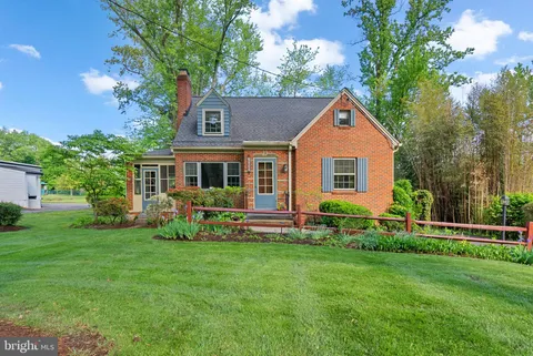 7032 Warfield Road, Gaithersburg, MD 20882 - MLS#: MDMC2177060