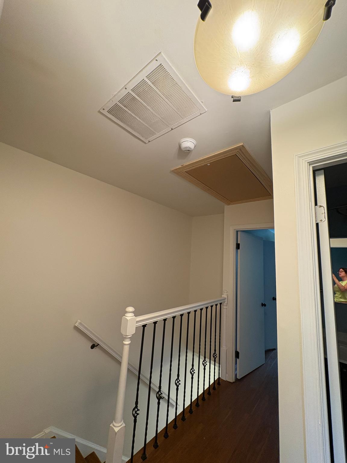 LAKE RIDGE - Residential Lease