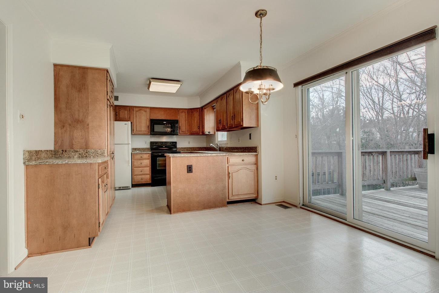 FALLSBERRY - Residential Lease