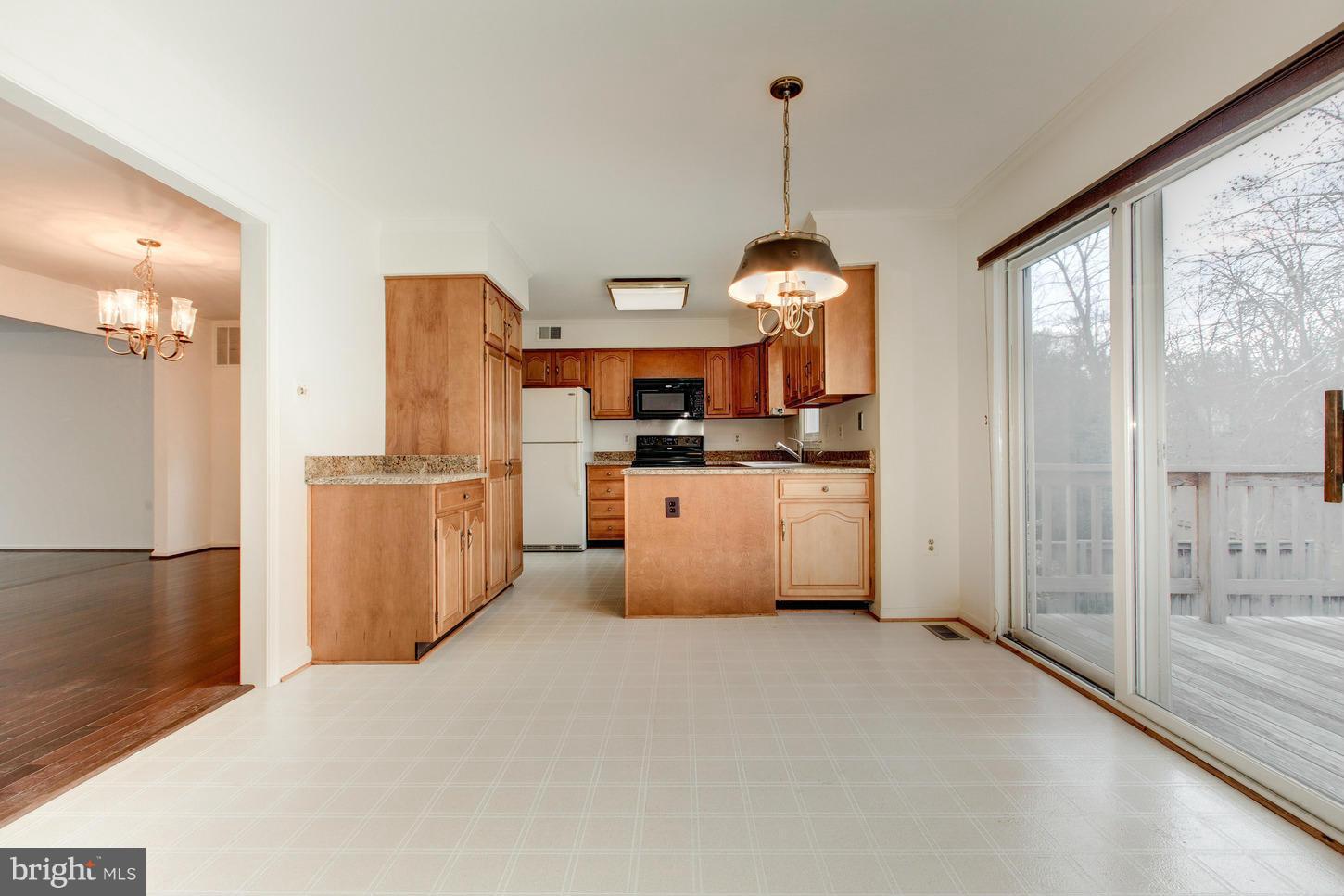 FALLSBERRY - Residential Lease