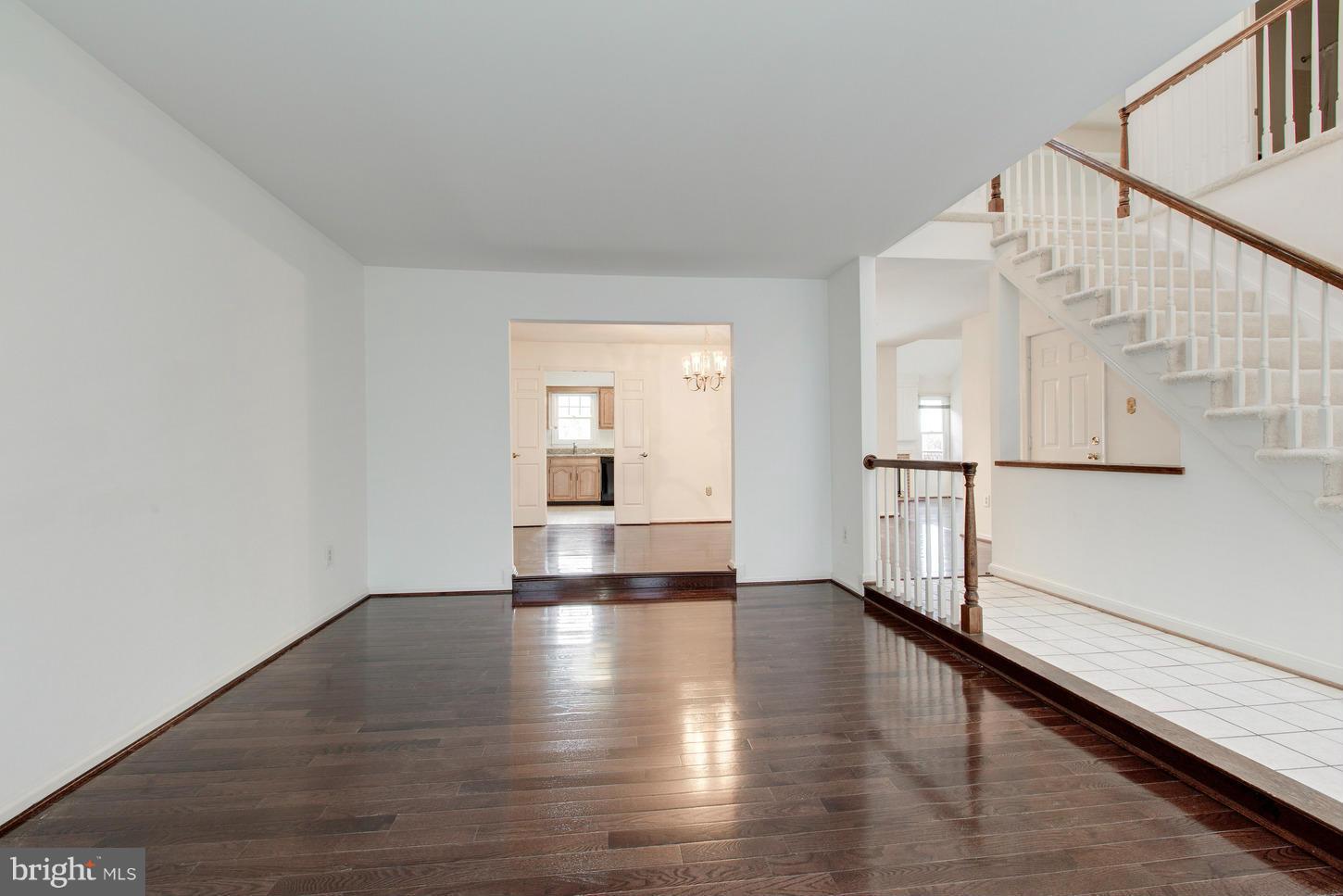 FALLSBERRY - Residential Lease