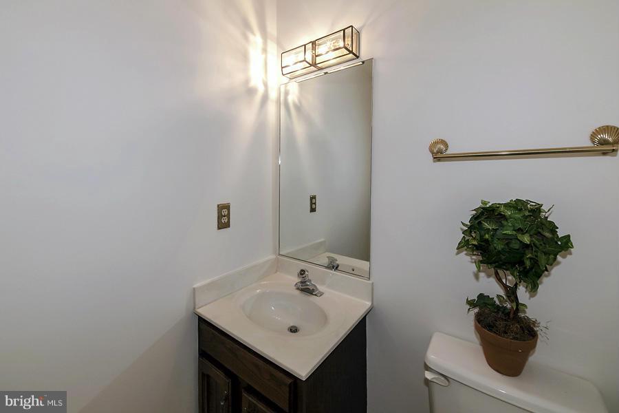 FALLSBERRY - Residential Lease