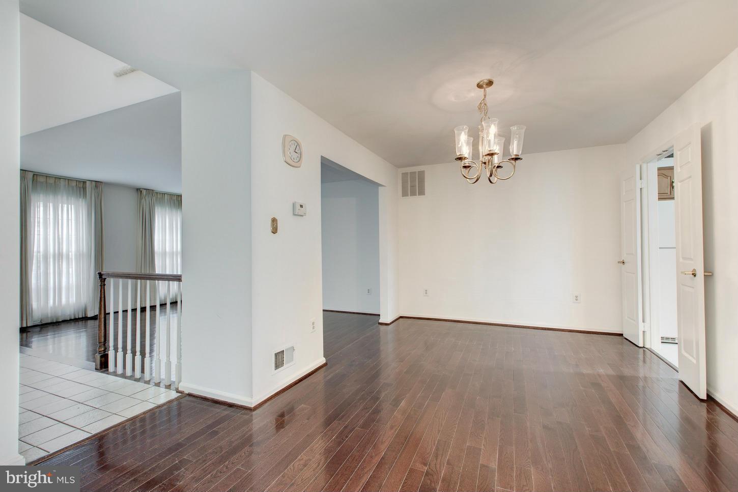 FALLSBERRY - Residential Lease