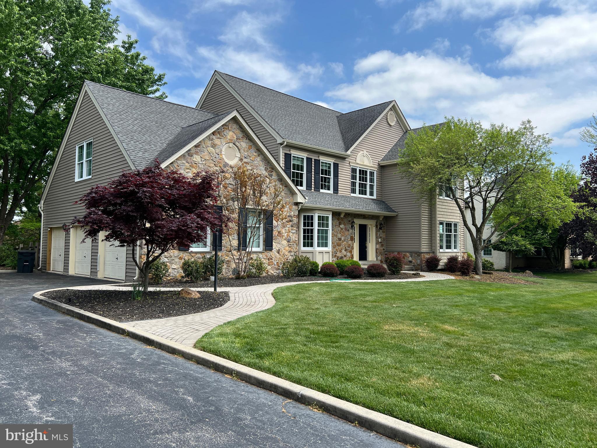 CLOCKTOWER WOODS - Residential