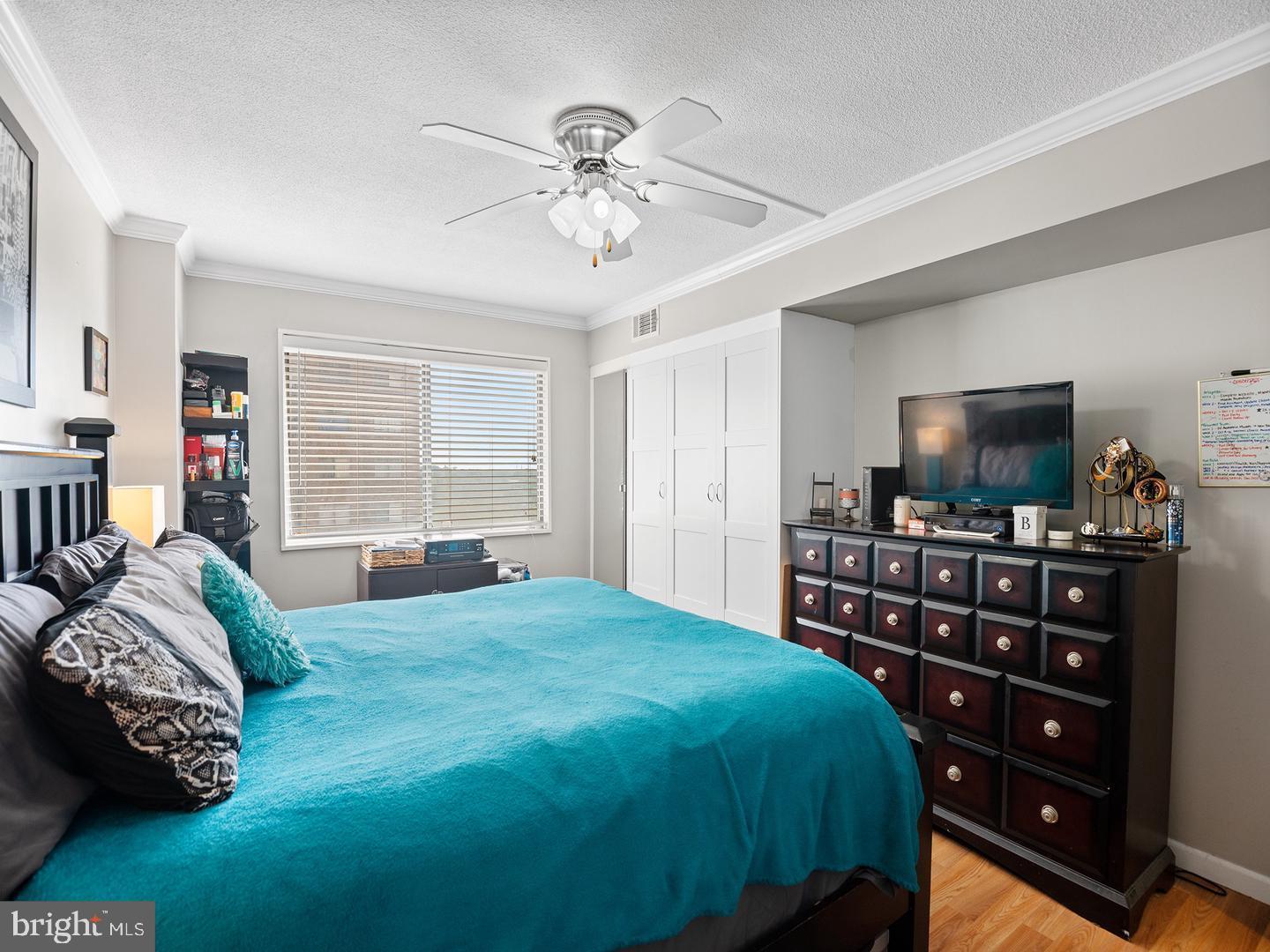 PRESIDENTIAL TOWERS - Residential Lease