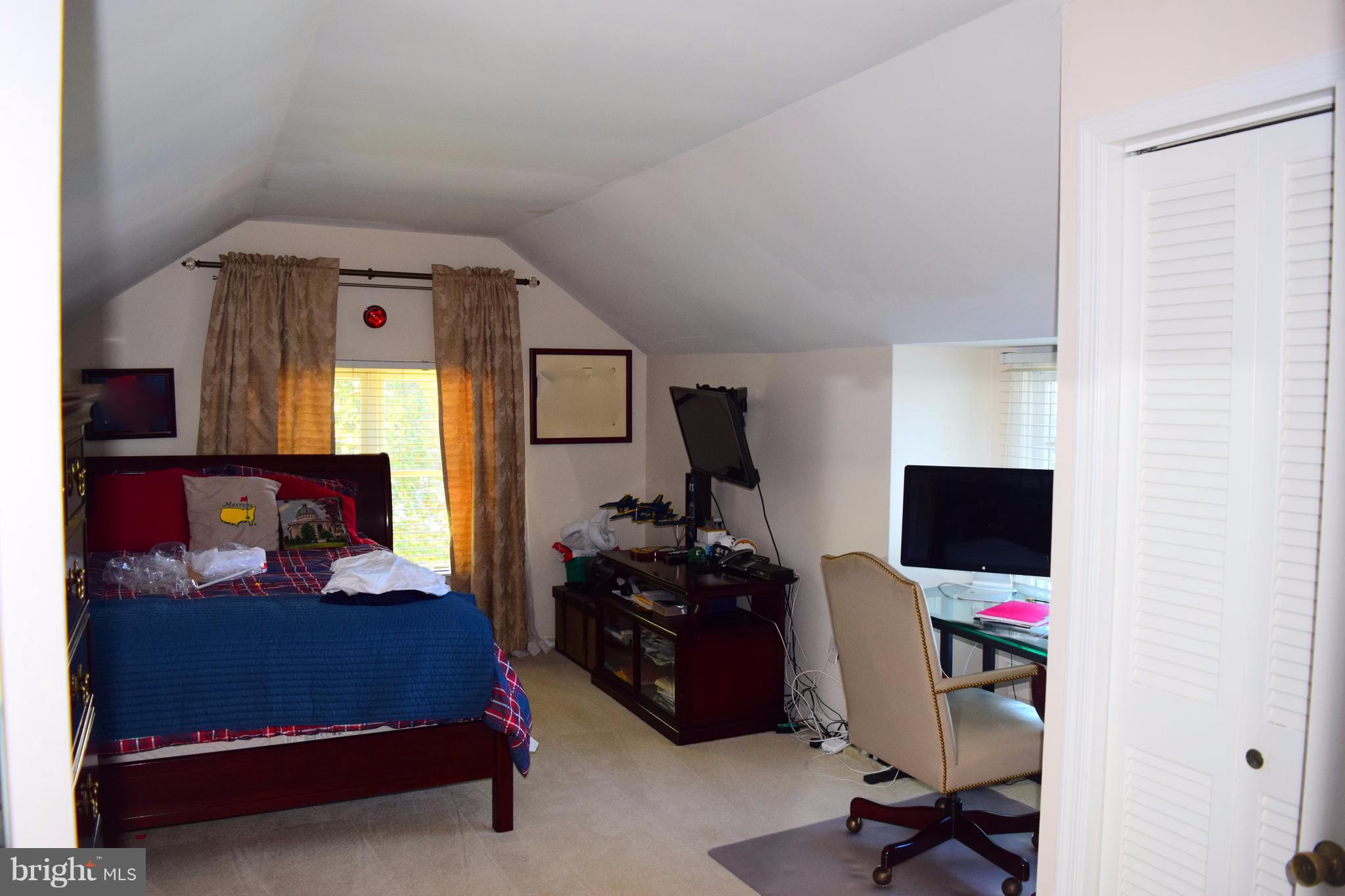 LINDAMOOR ON THE SEVERN - Residential Lease