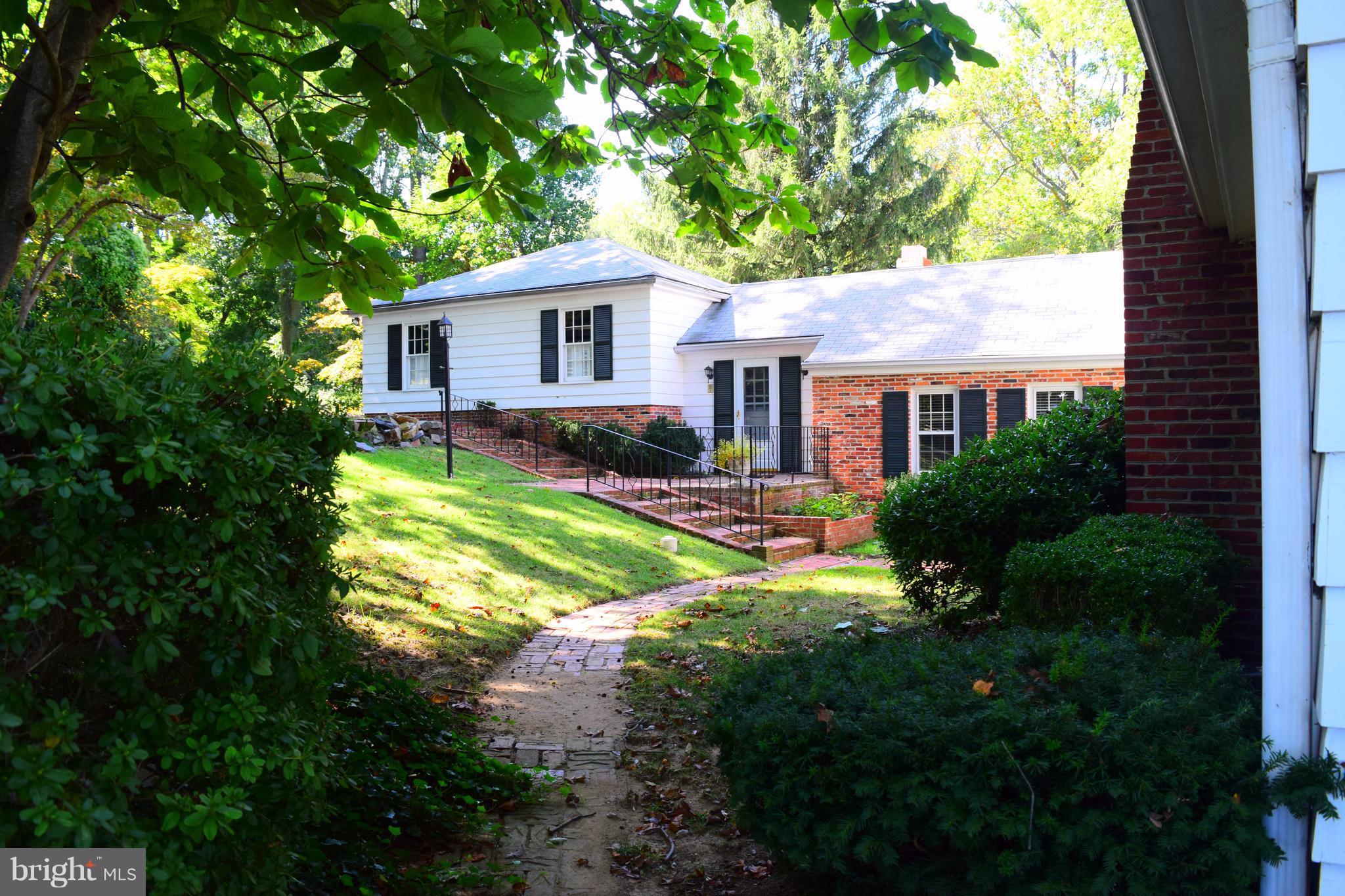 LINDAMOOR ON THE SEVERN - Residential Lease