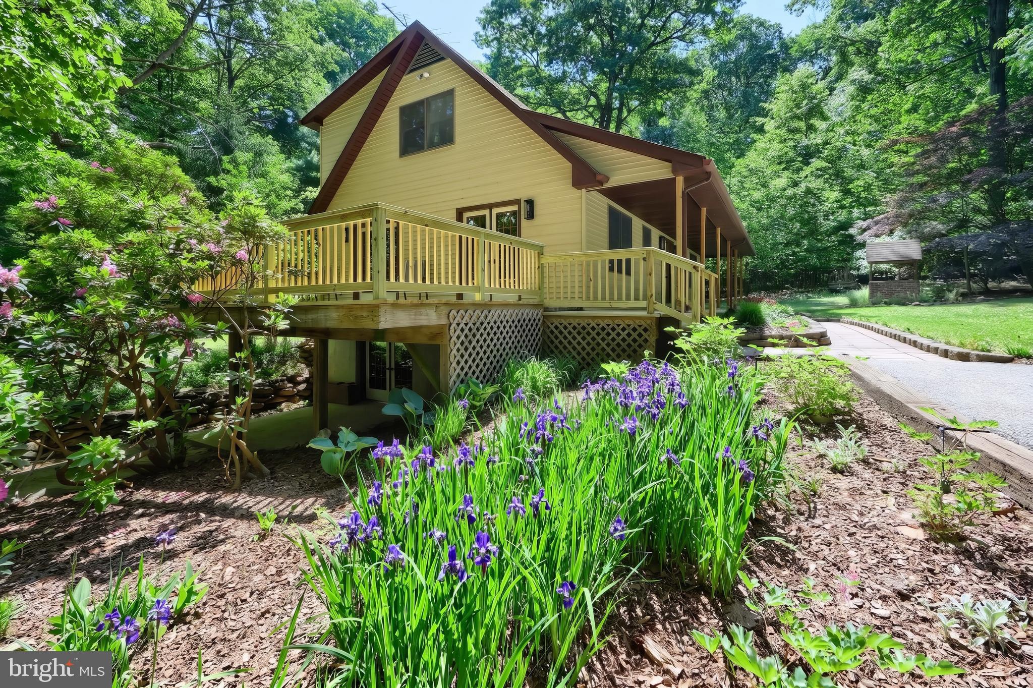 2429 TALL OAK LANE