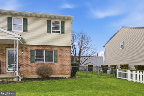Townhouse For Sale - 1302 Carbon Street<br/> Berks County, READING, PA 19601