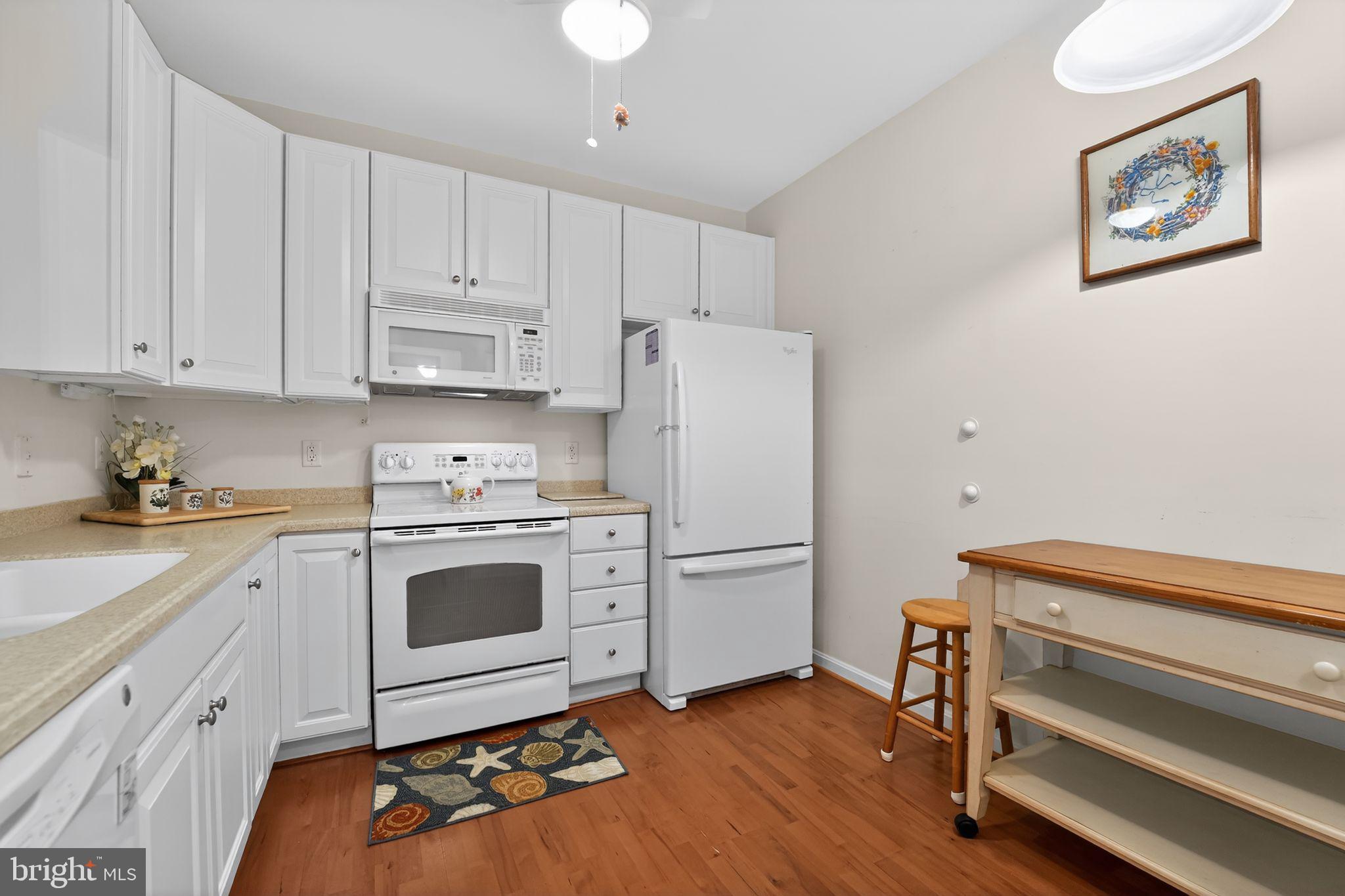 MAPLECREST - Residential