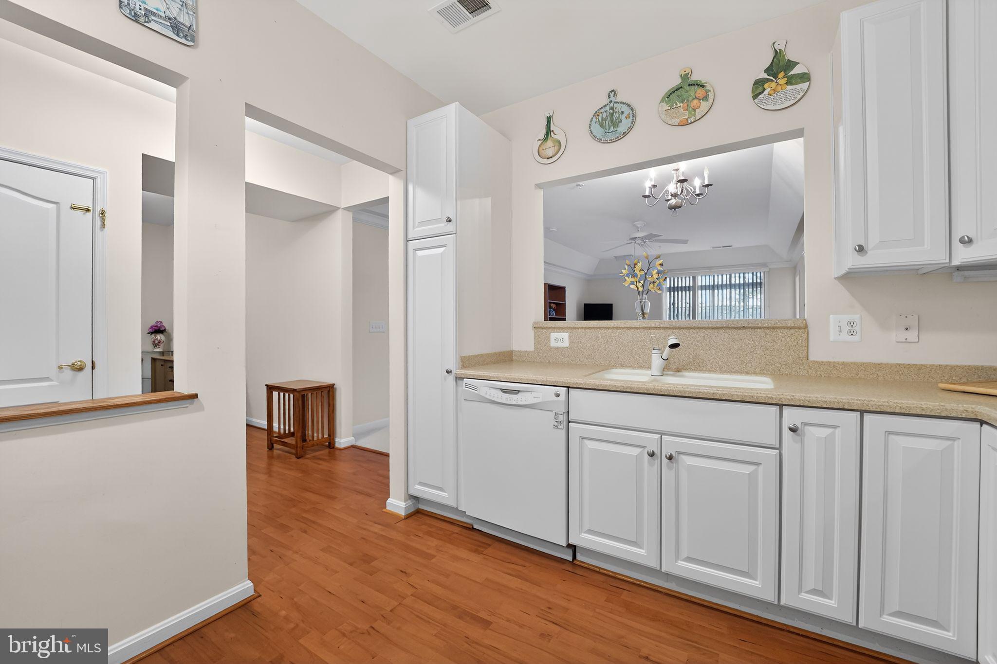 MAPLECREST - Residential